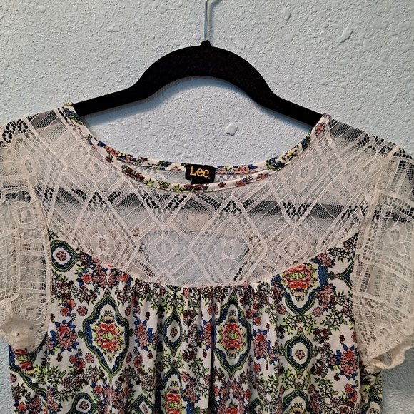 Lee white lace blouse - Picture 2 of 5
